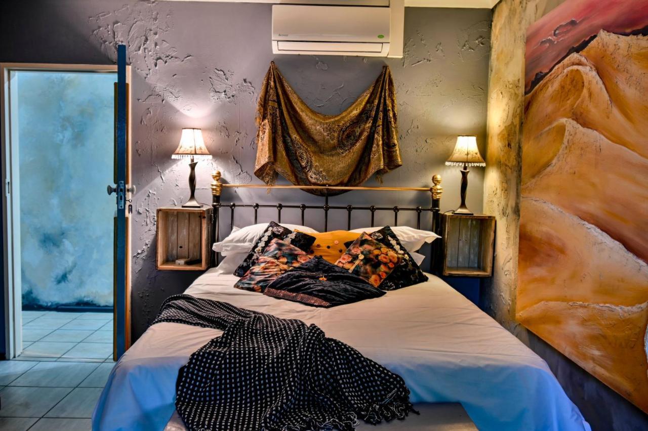 Iszis Guest House Bloemfontein Esterno foto