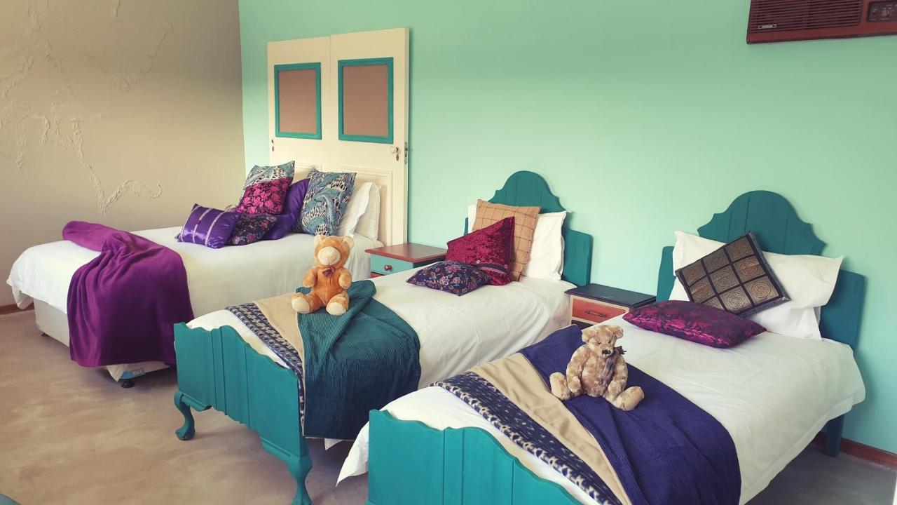 Iszis Guest House Bloemfontein Esterno foto